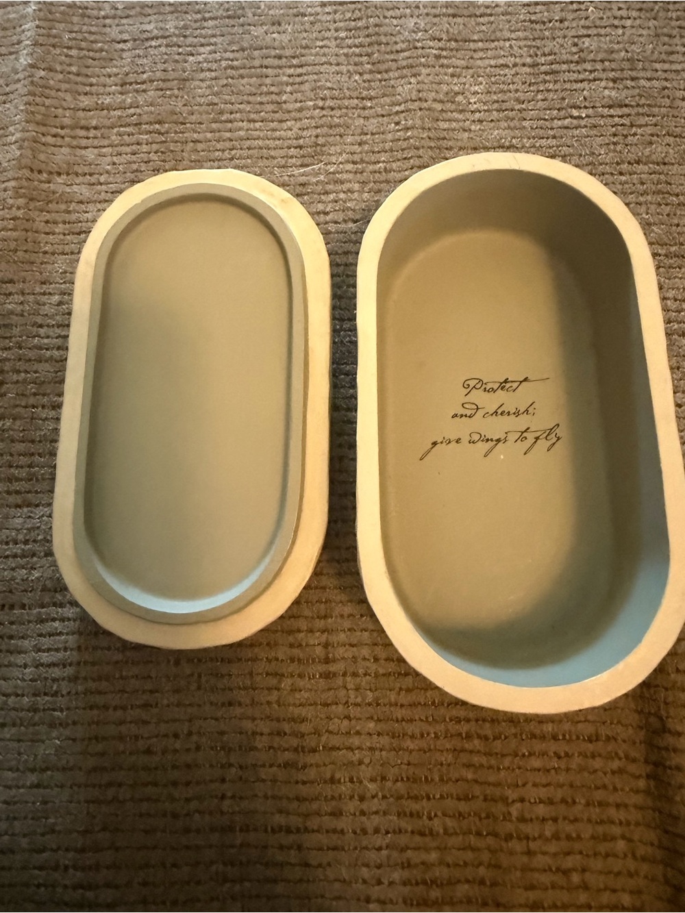 Willow Tree Mother and Daughter Trinket Box - Picture 4 of 4